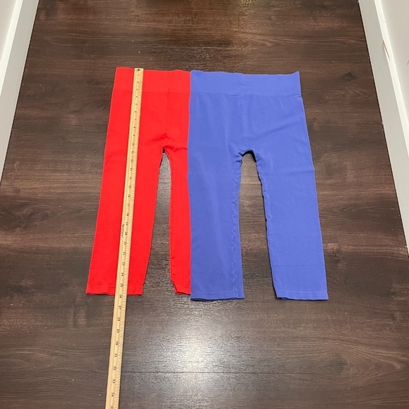 2 Pairs of Bamboo Orange Fashion Village Capri Leggings - Picture 2 of 5